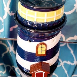 New Scentsy Lighthouse Candle Warmer